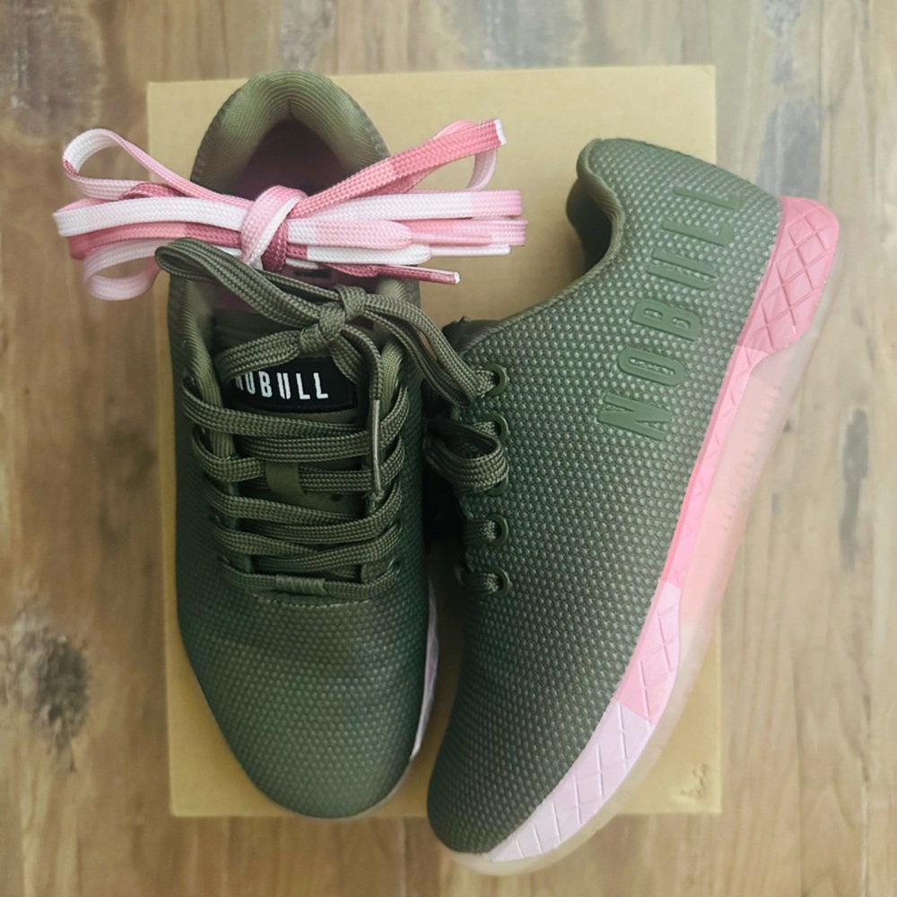 Women’s NoBull training shoes size 6